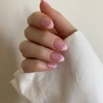 Verzorgde handen met sterke nagels